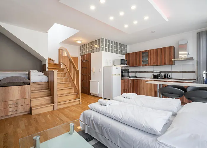 Eclipse Elegance Apartment